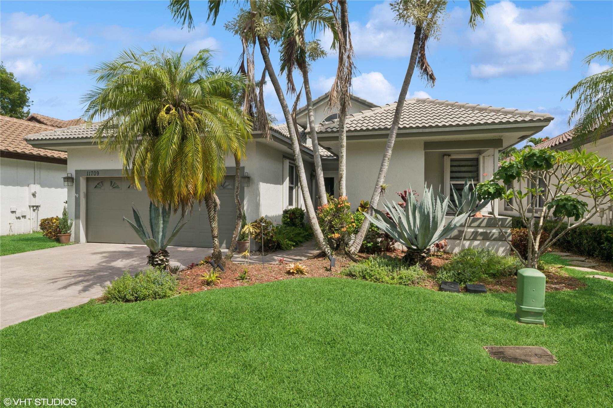 11709 Highland Pl