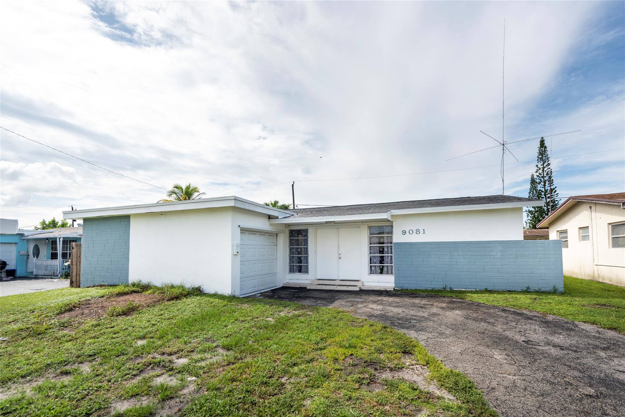 9081 NW 21st Mnr
