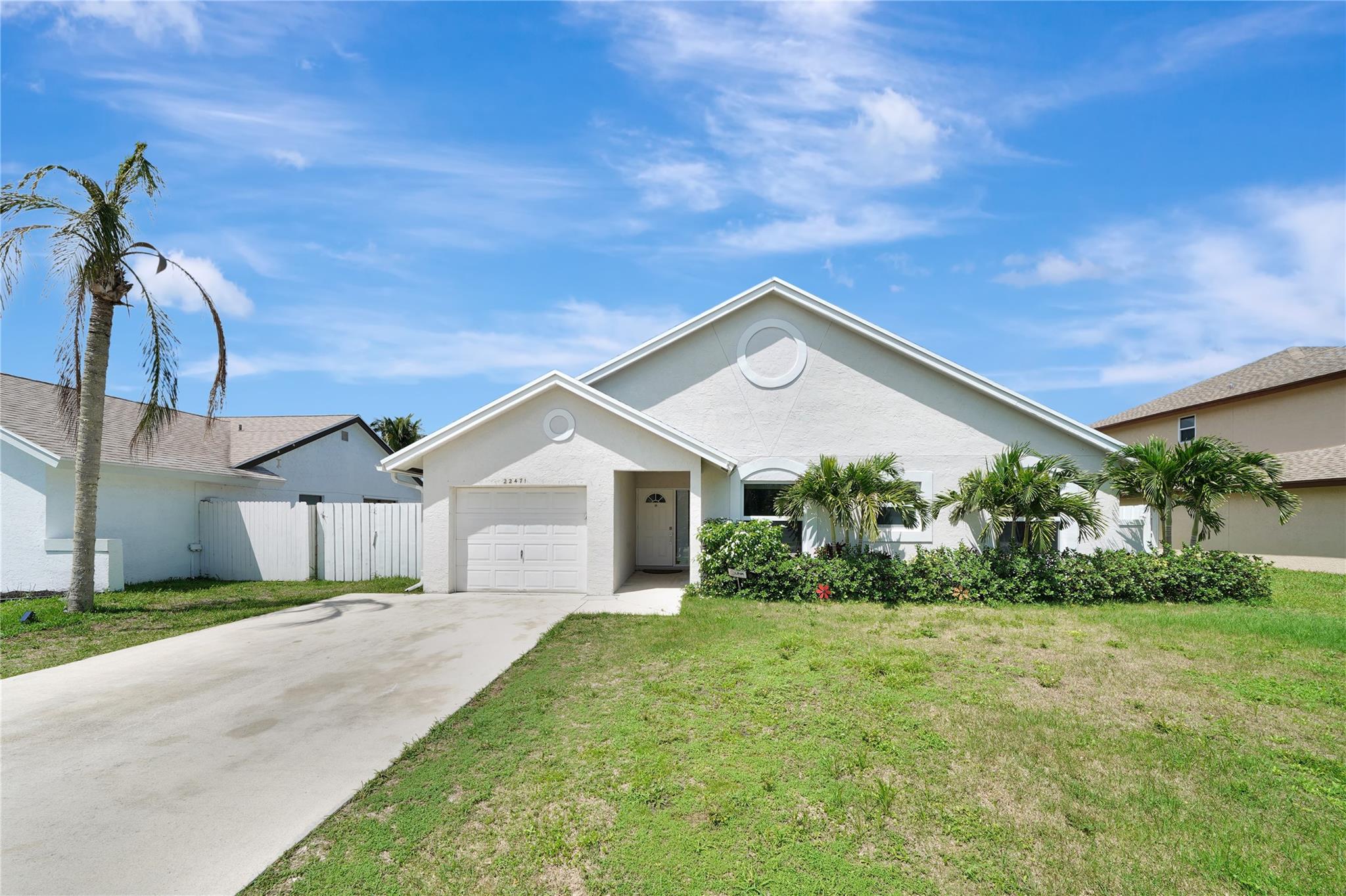 22471 Grouper Ct
