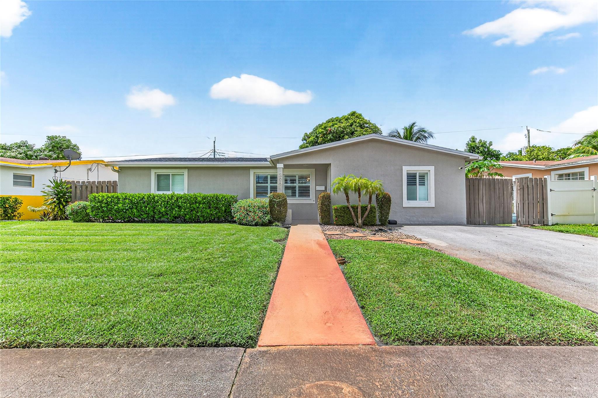 3951 NW 33rd Ter
