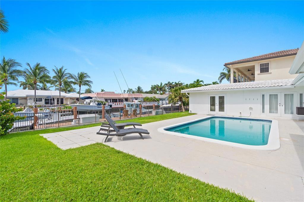 2670 NE 47th Lighthouse Point, FL 33064