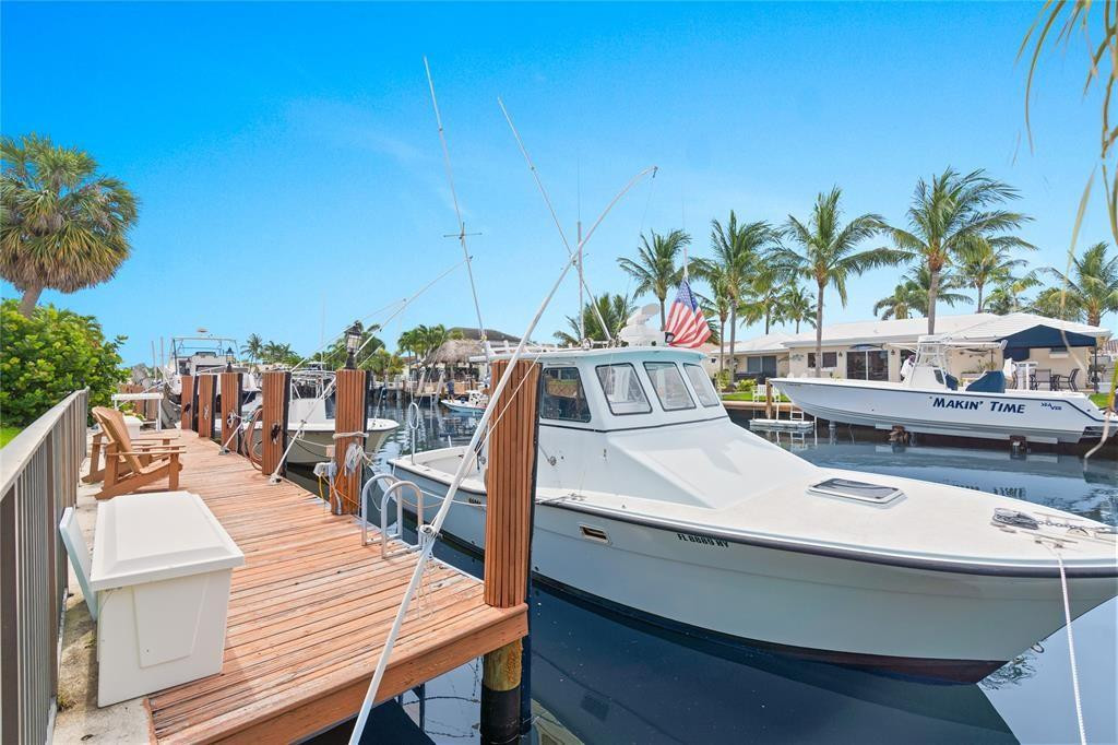 2670 NE 47th Lighthouse Point, FL 33064