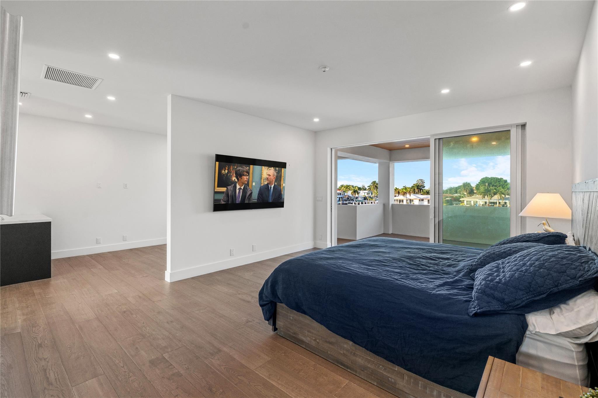 2103 N Riverside Dr Pompano Beach, FL 33062