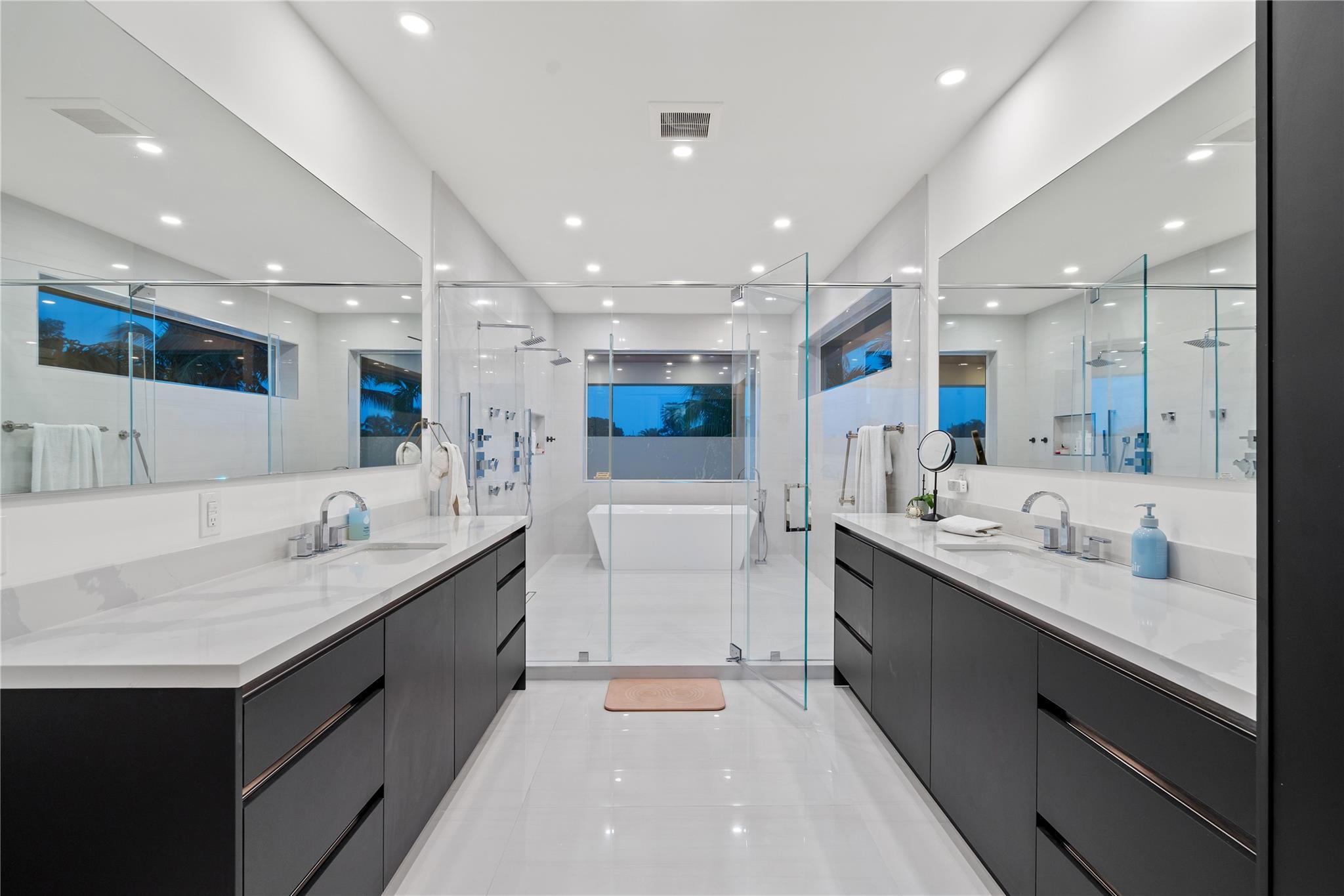 2103 N Riverside Dr Pompano Beach, FL 33062