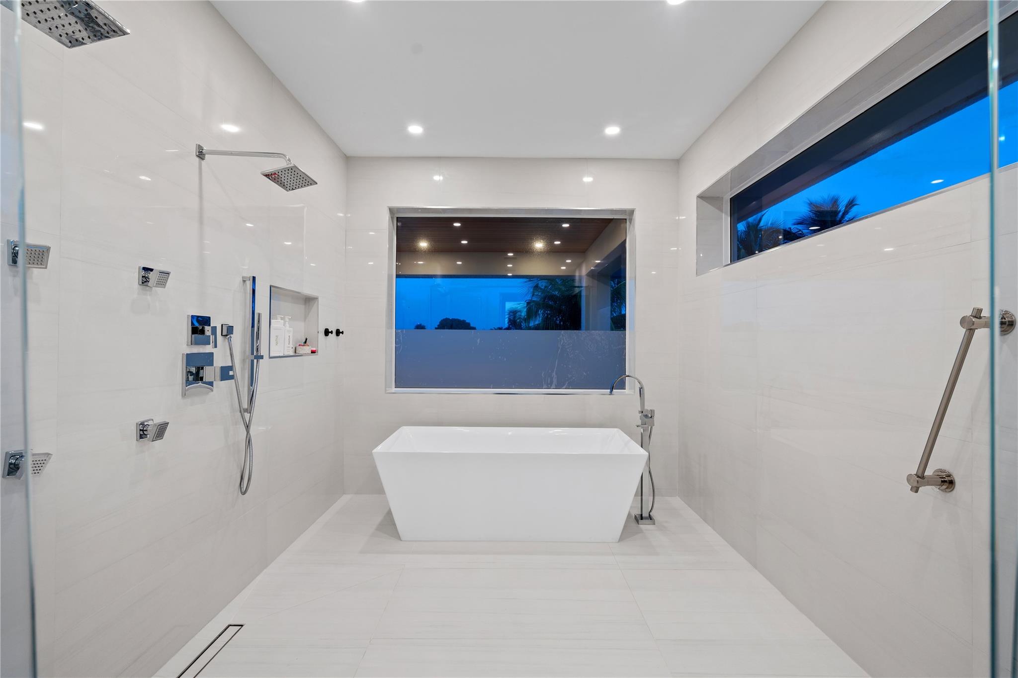 2103 N Riverside Dr Pompano Beach, FL 33062