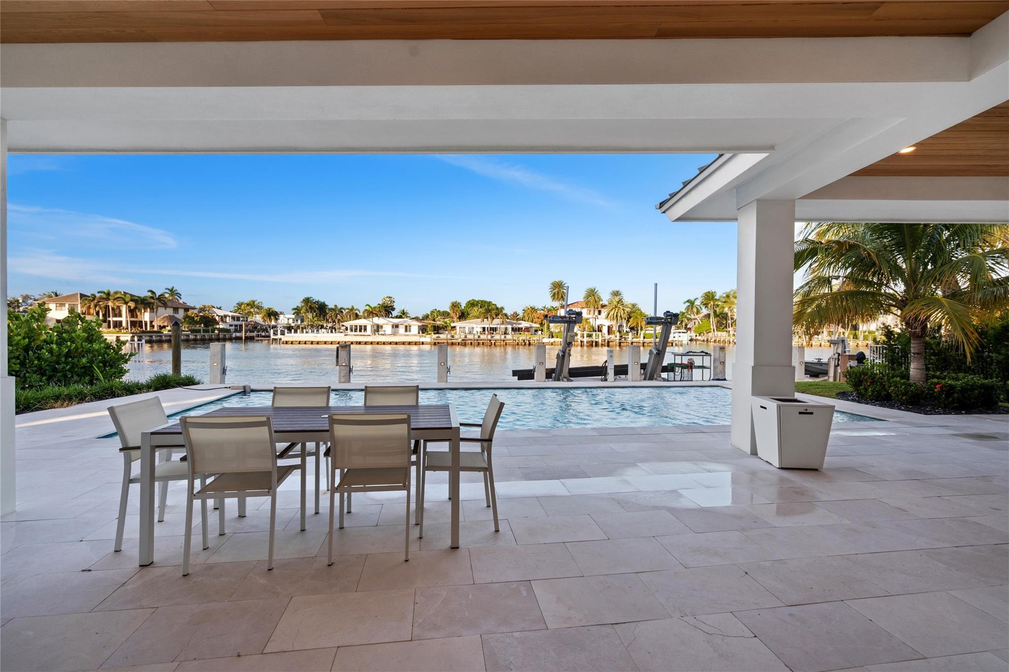 2103 N Riverside Dr Pompano Beach, FL 33062