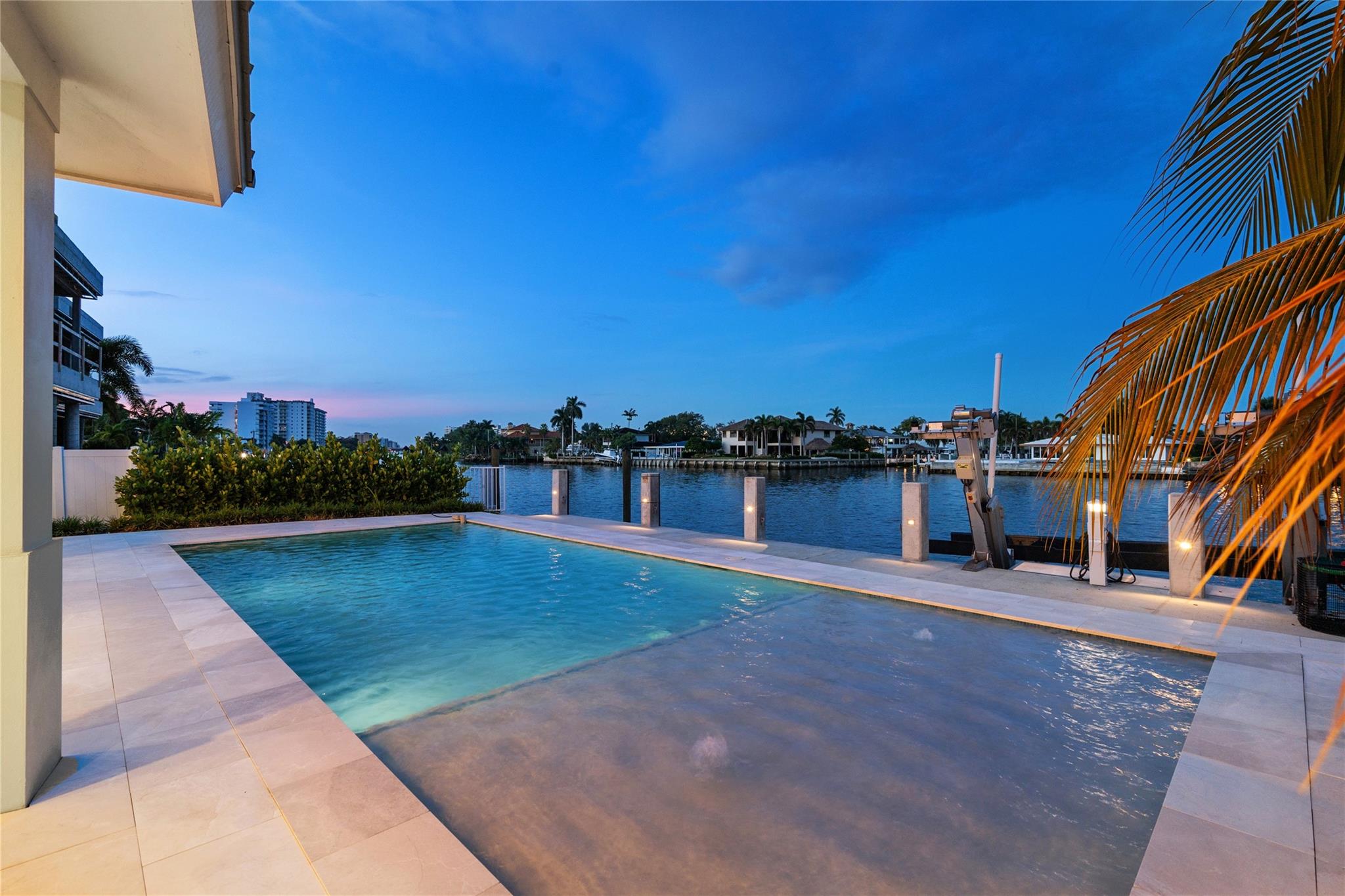 2103 N Riverside Dr Pompano Beach, FL 33062