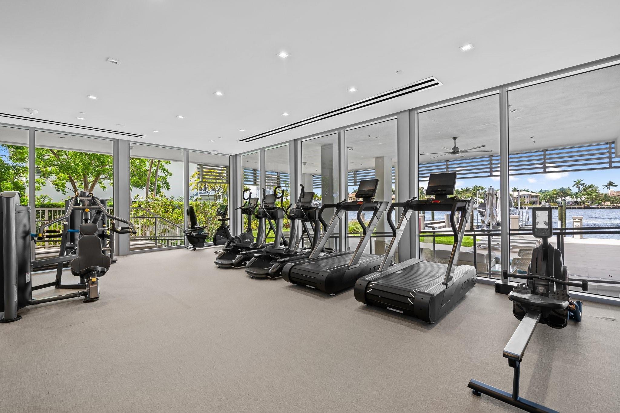 435 Bayshore Dr #703 Fort Lauderdale, FL 33304