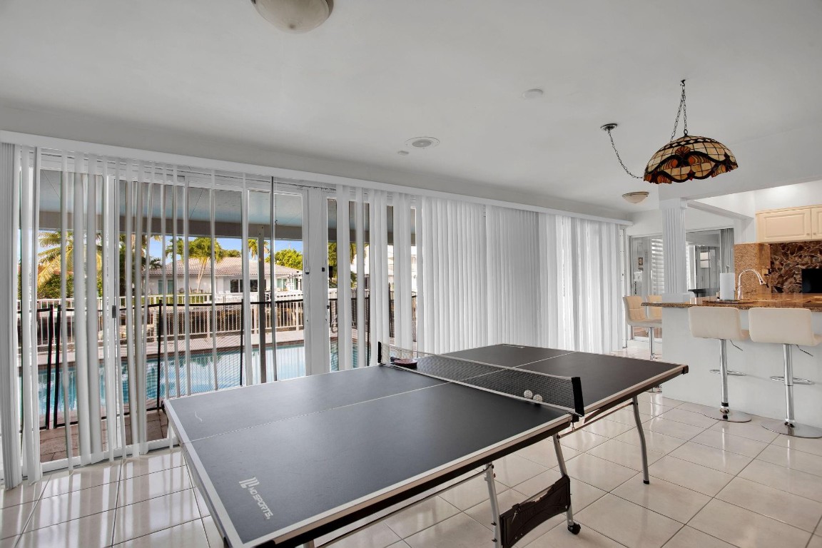 3305 NE 37th St Fort Lauderdale, FL 33308