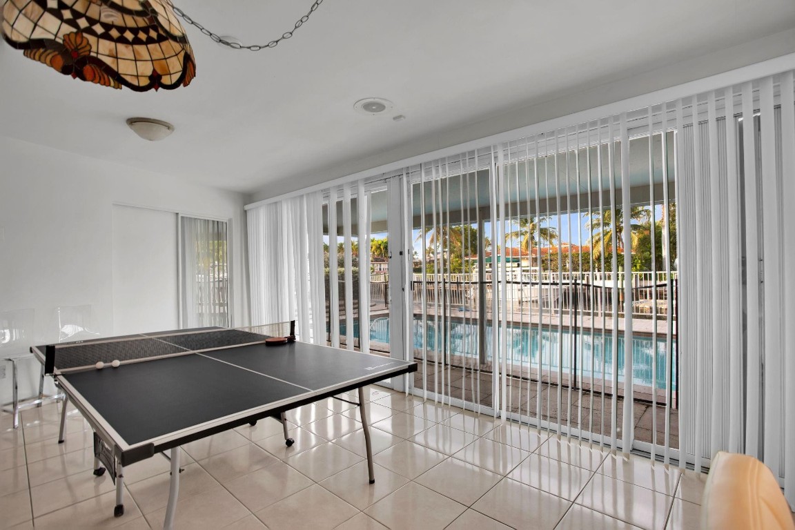 3305 NE 37th St Fort Lauderdale, FL 33308