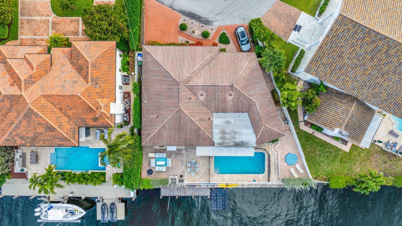 3305 NE 37th St Fort Lauderdale, FL 33308