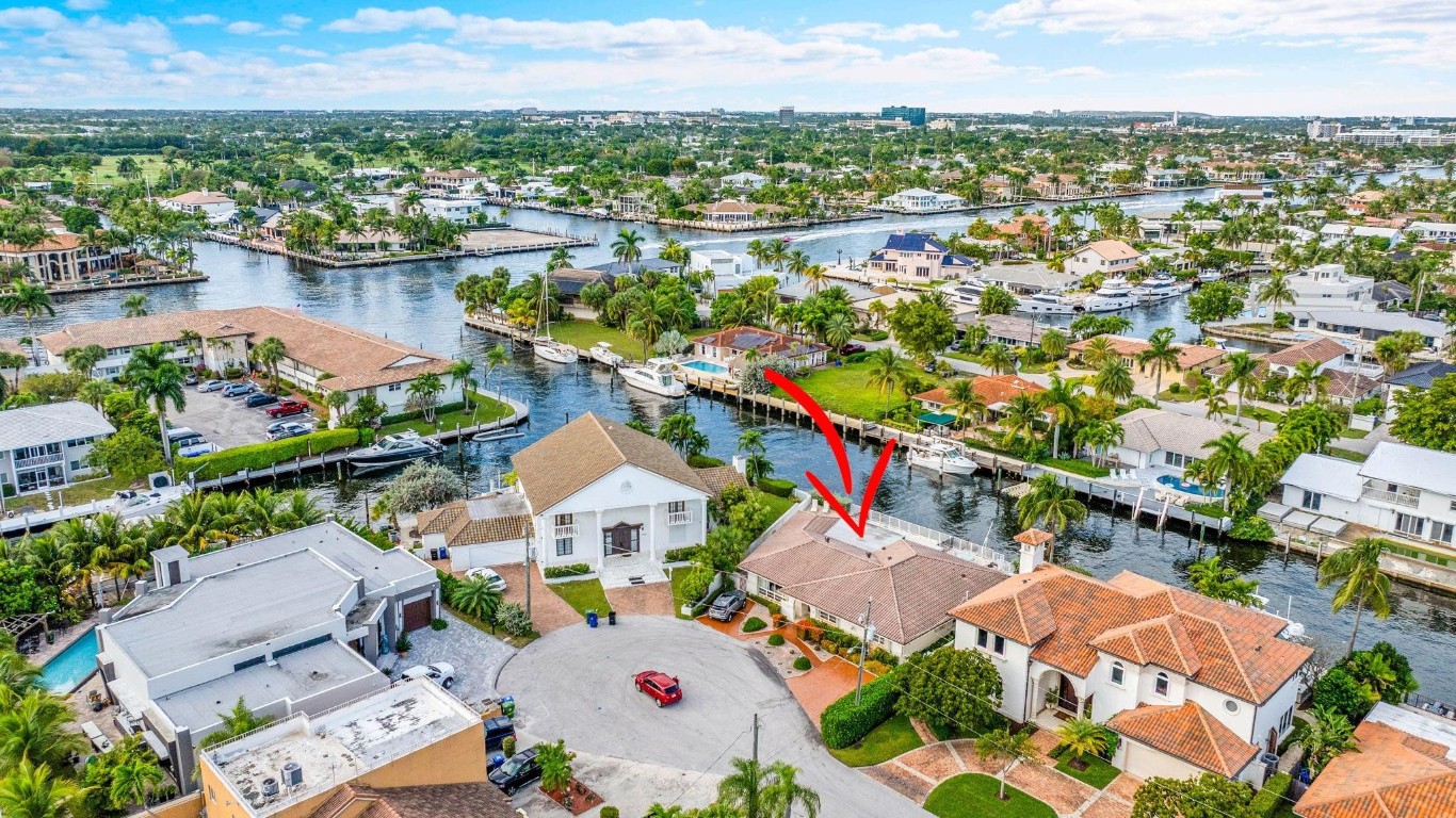 3305 NE 37th St Fort Lauderdale, FL 33308