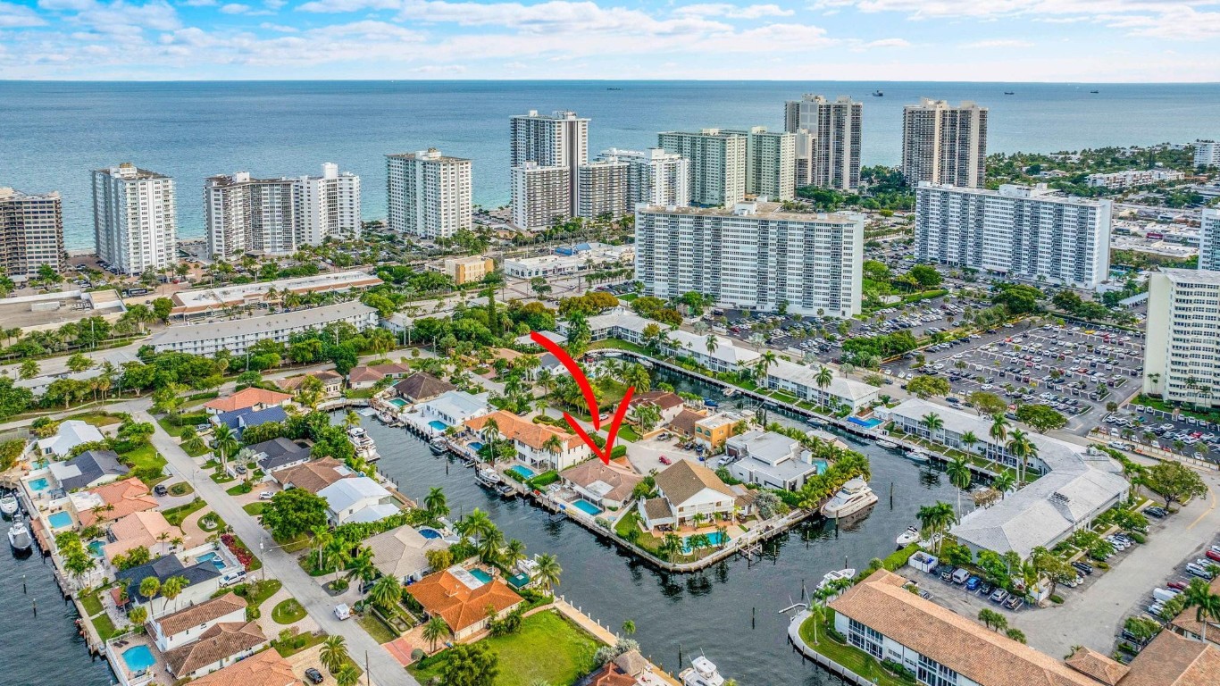 3305 NE 37th St Fort Lauderdale, FL 33308