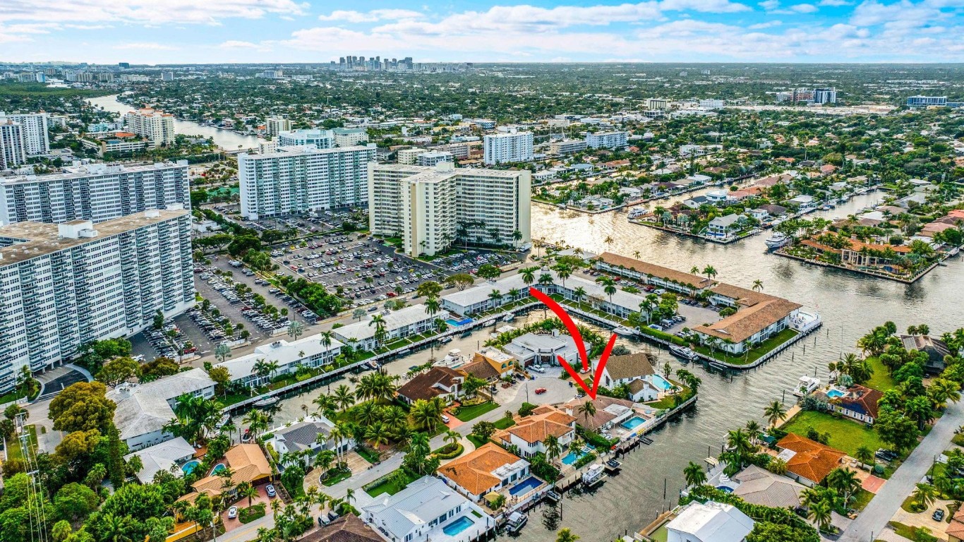 3305 NE 37th St Fort Lauderdale, FL 33308