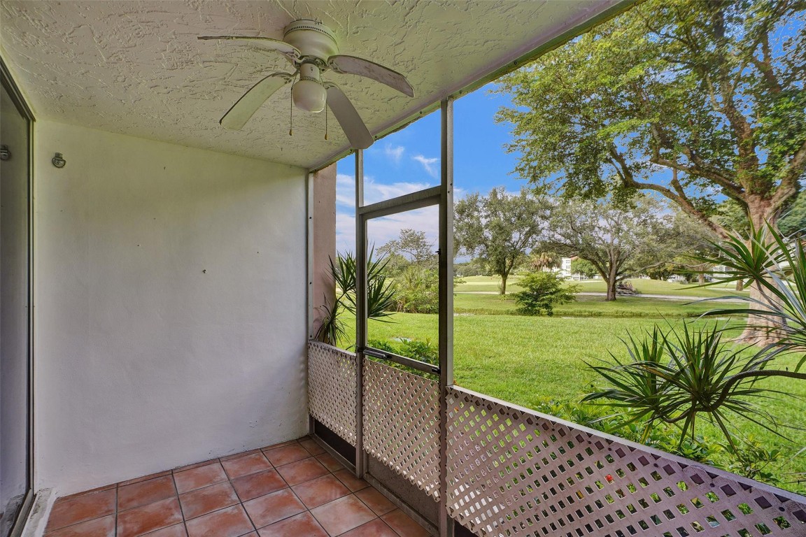 9481 Evergreen Pl #103 Davie, FL 33324