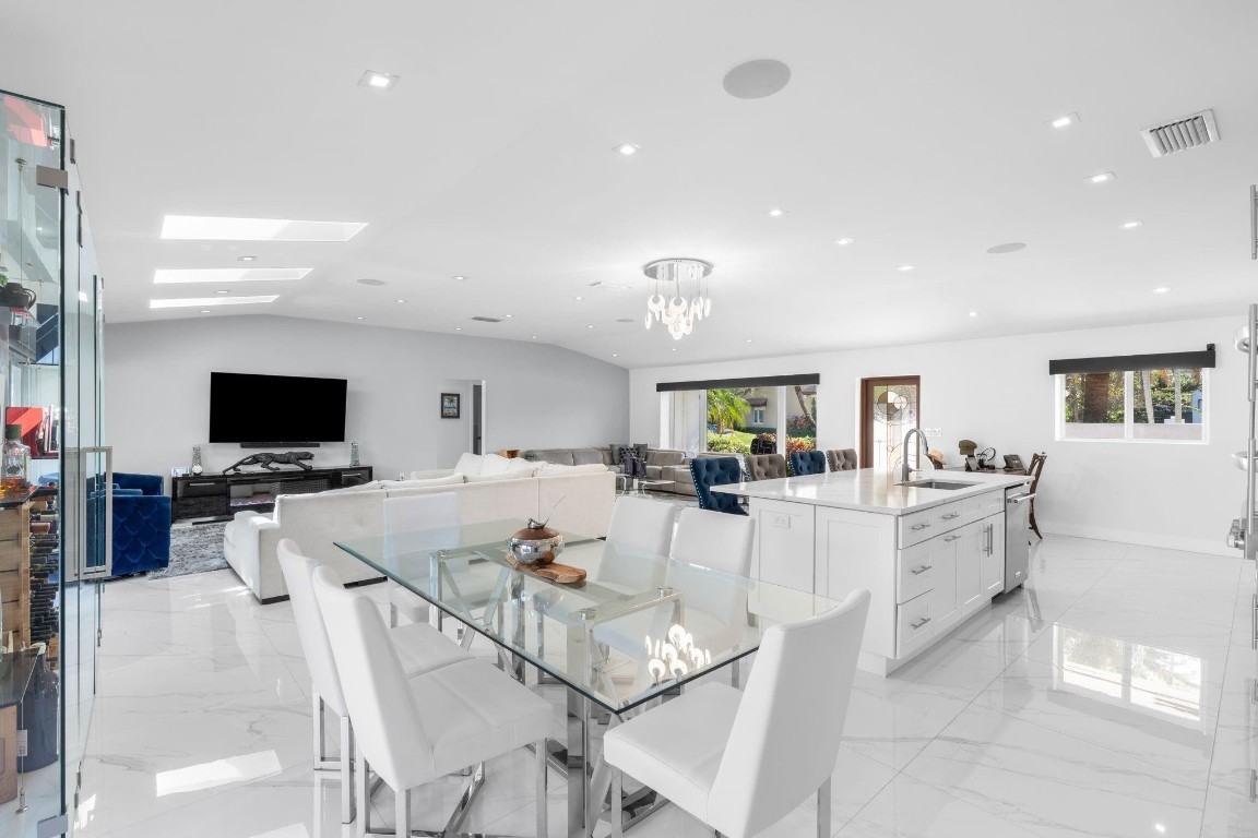 2813 NE 29th Fort Lauderdale, FL 33306