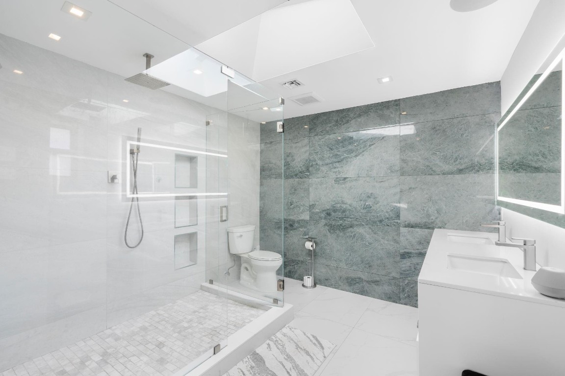 2813 NE 29th Fort Lauderdale, FL 33306