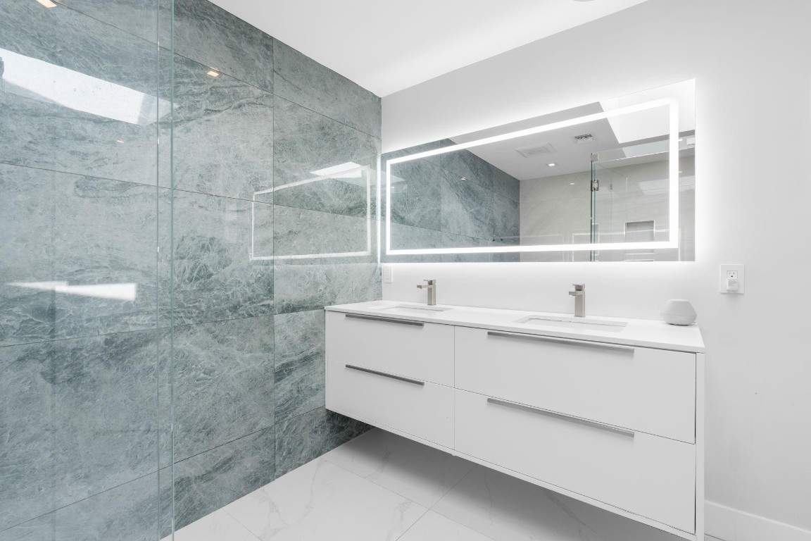 2813 NE 29th Fort Lauderdale, FL 33306