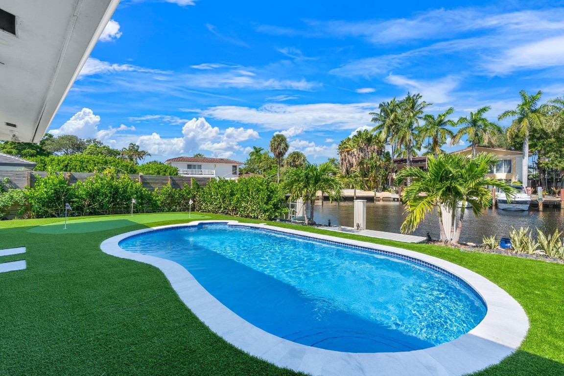 2813 NE 29th Fort Lauderdale, FL 33306