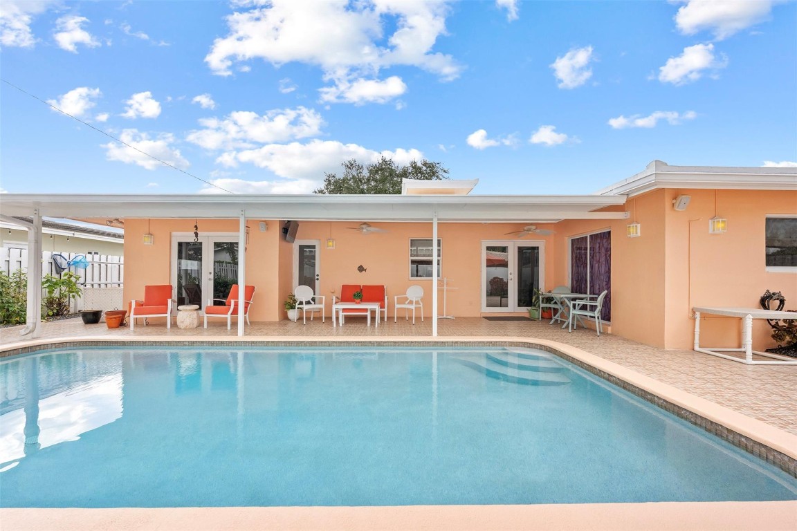 5284 NE 18th Fort Lauderdale, FL 33308