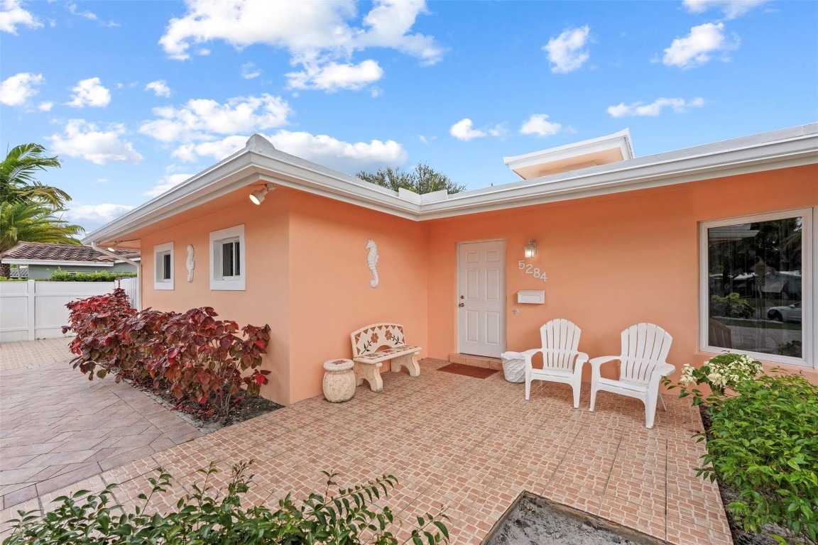 5284 NE 18th Fort Lauderdale, FL 33308