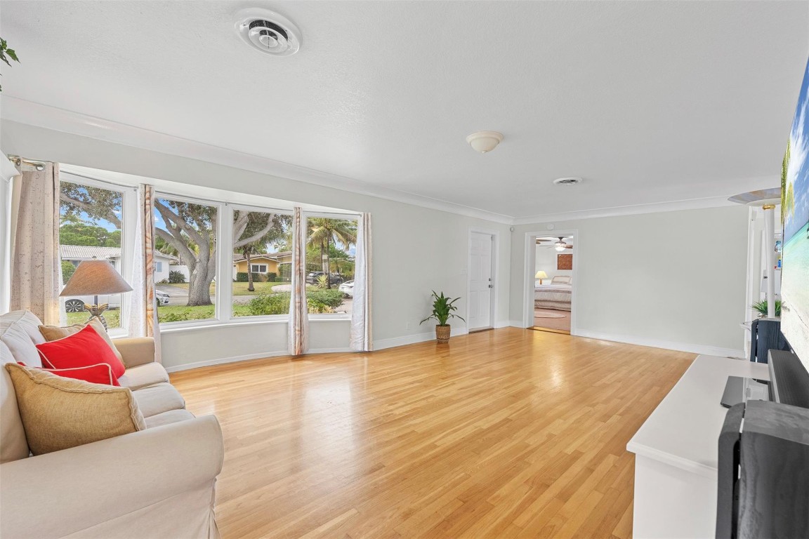 5284 NE 18th Fort Lauderdale, FL 33308