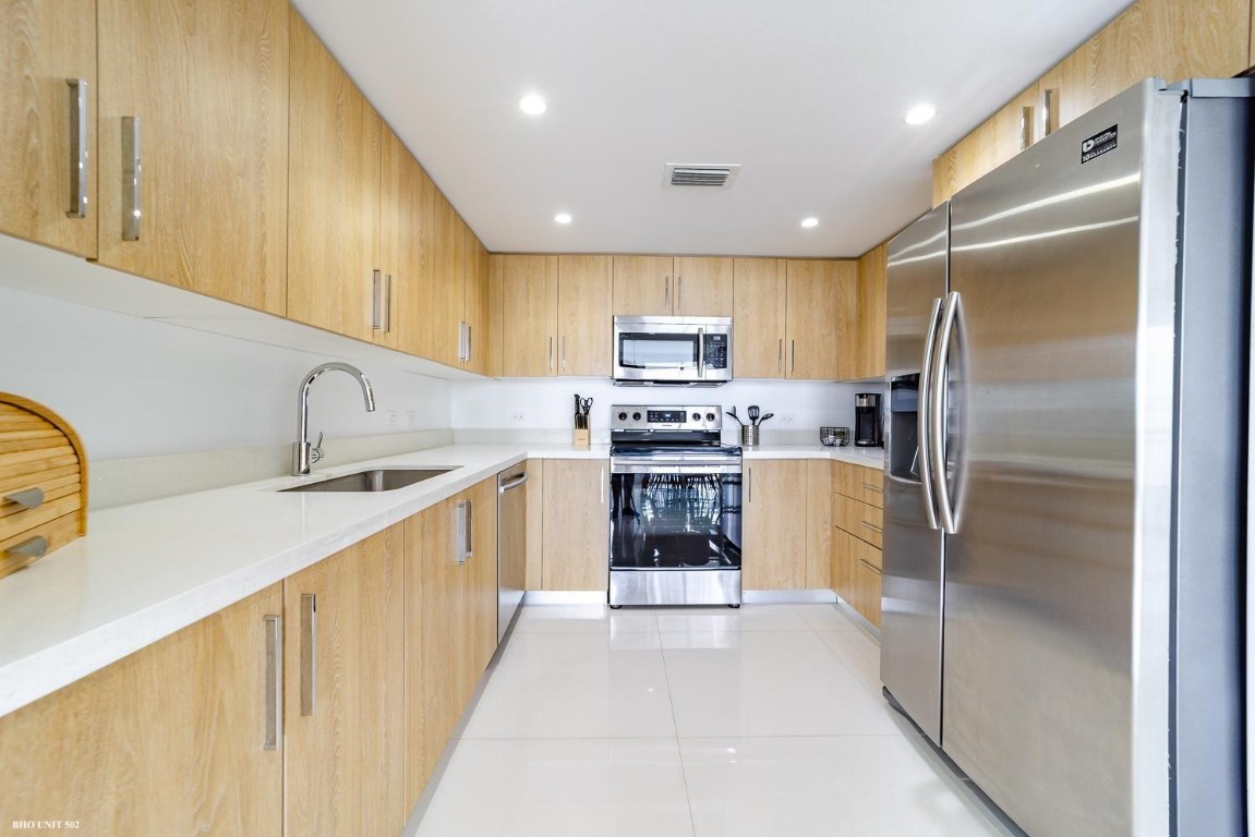 image Bay Harbor One6