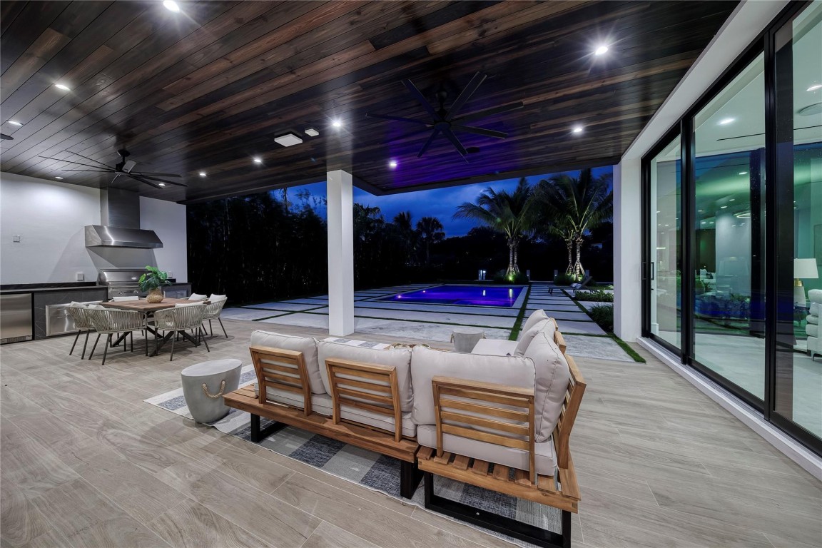 119 N Gordon Fort Lauderdale, FL 33301