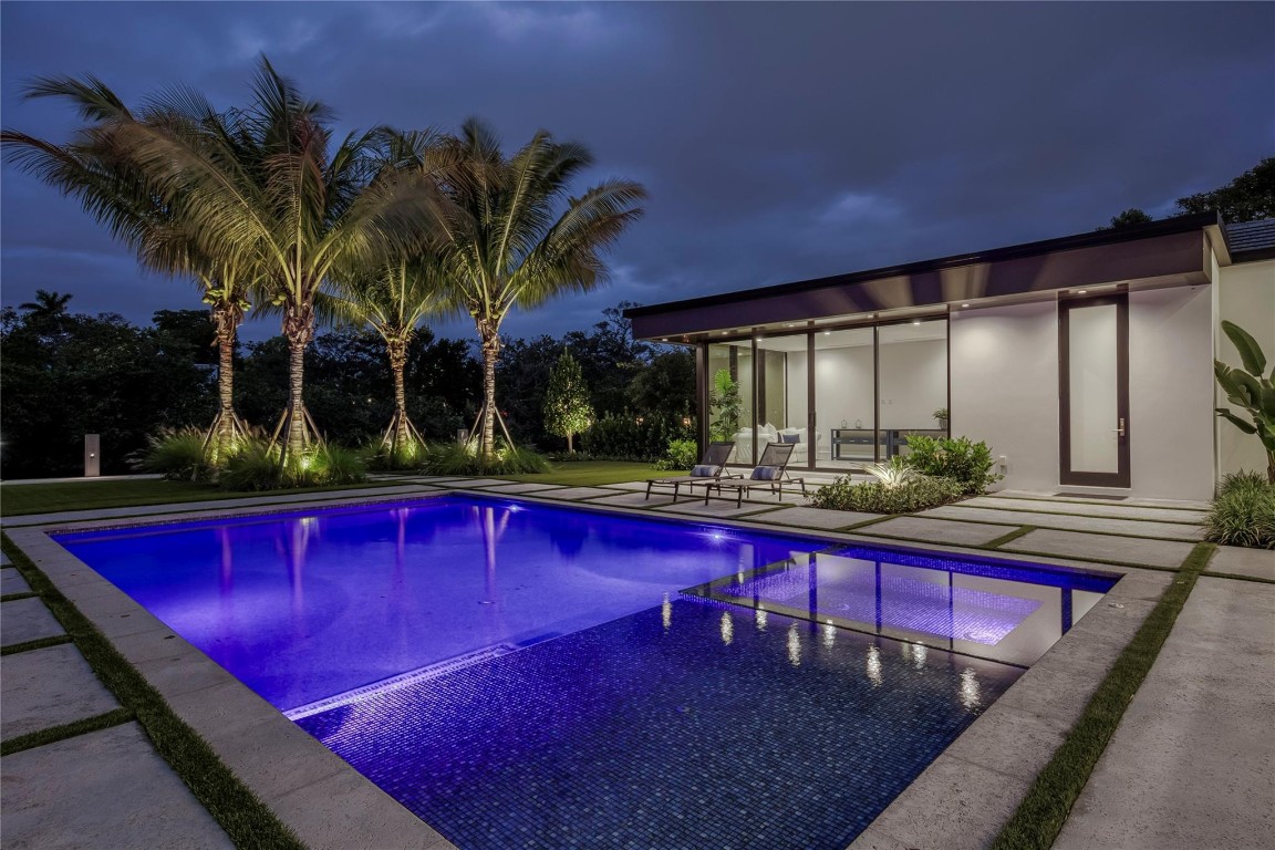 119 N Gordon Fort Lauderdale, FL 33301