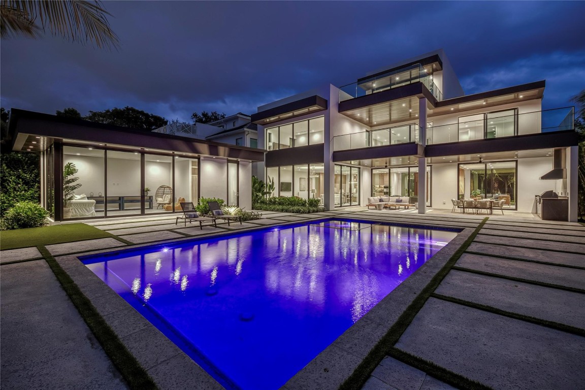 119 N Gordon Fort Lauderdale, FL 33301