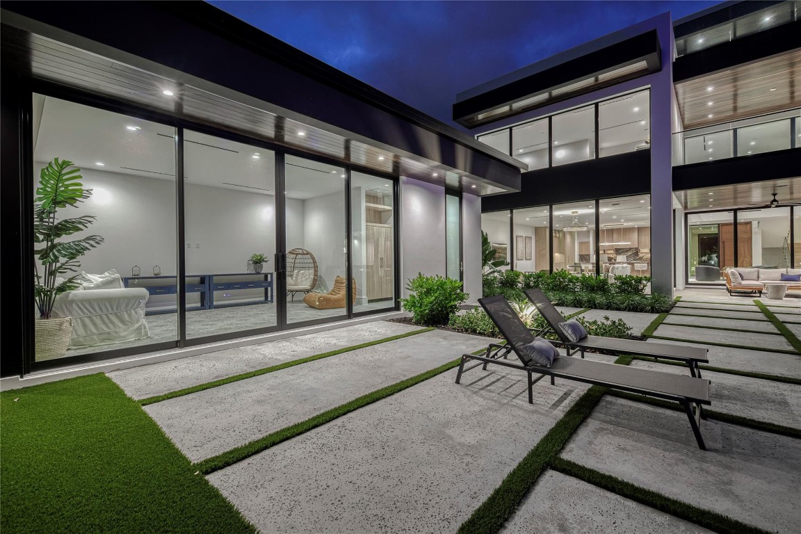 119 N Gordon Fort Lauderdale, FL 33301