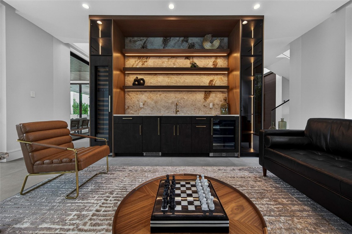 119 N Gordon Fort Lauderdale, FL 33301