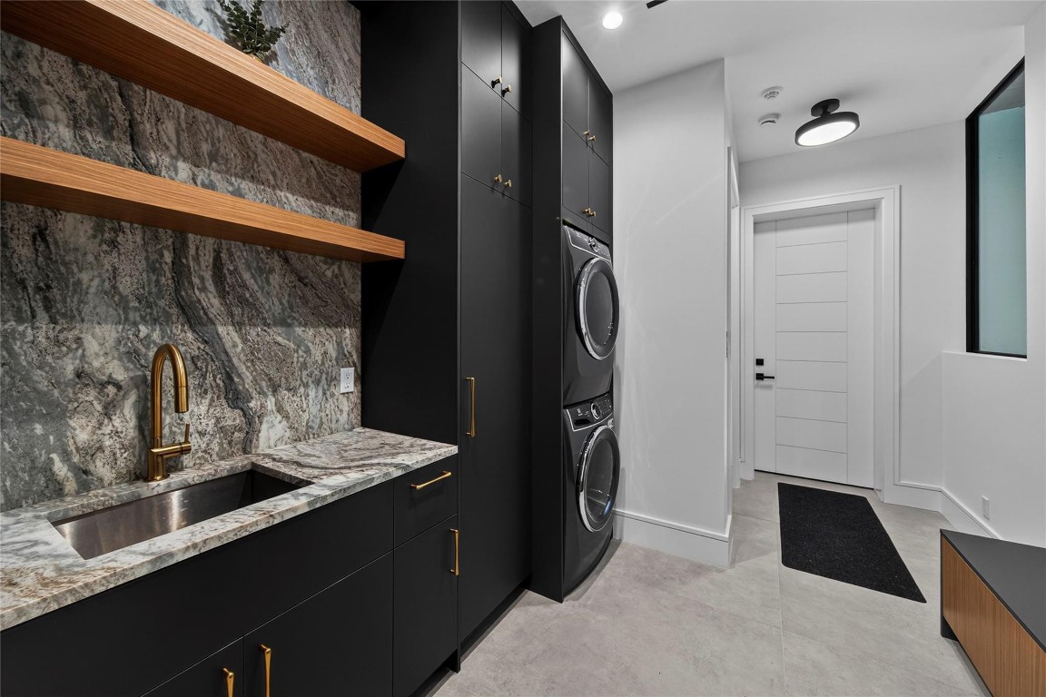 119 N Gordon Fort Lauderdale, FL 33301