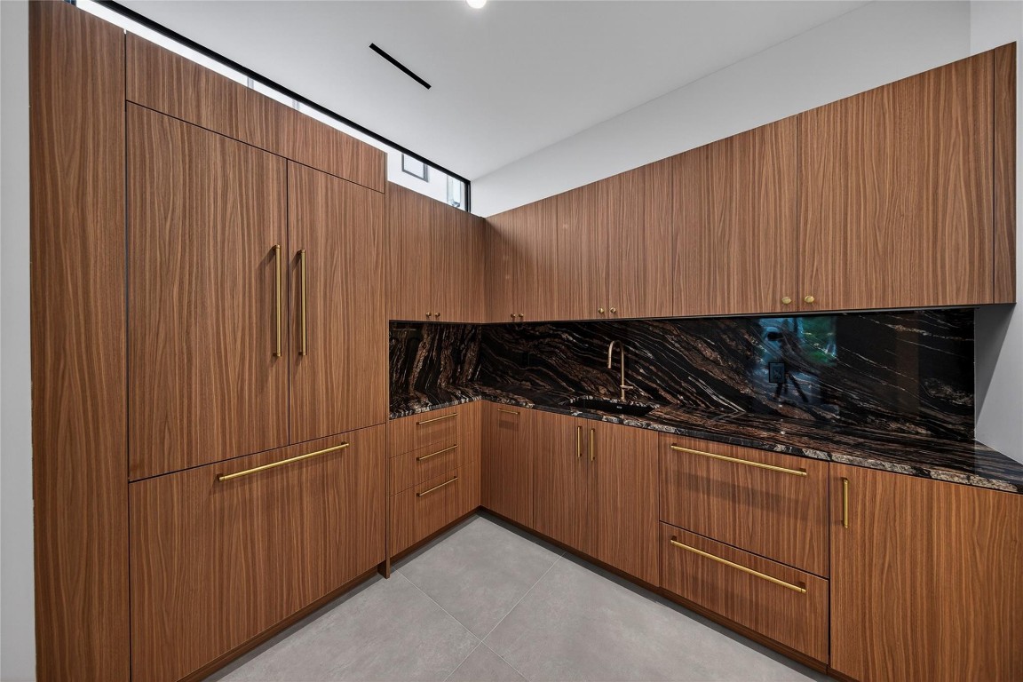 119 N Gordon Fort Lauderdale, FL 33301