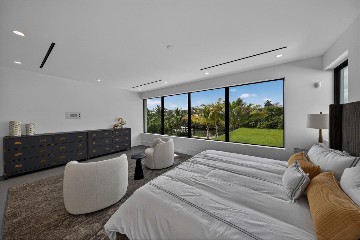 119 N Gordon Fort Lauderdale, FL 33301