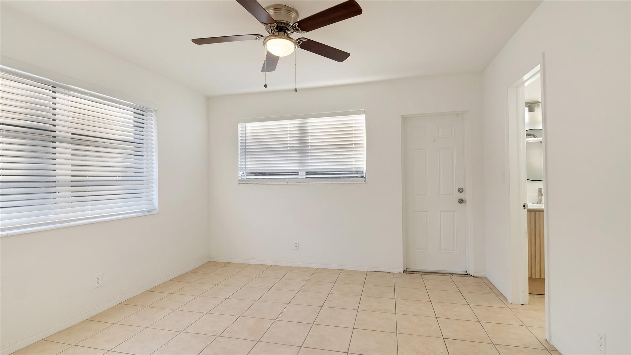 709 SE 15th #1 Fort Lauderdale, FL 33316