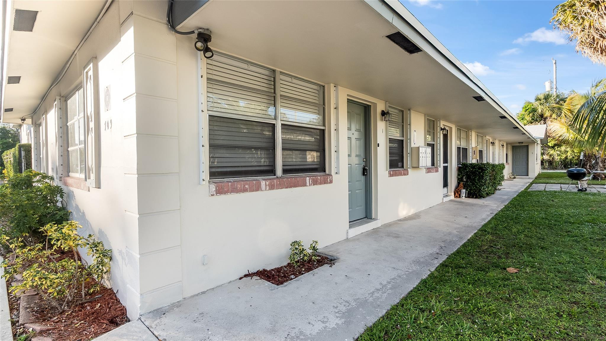 709 SE 15th #1 Fort Lauderdale, FL 33316