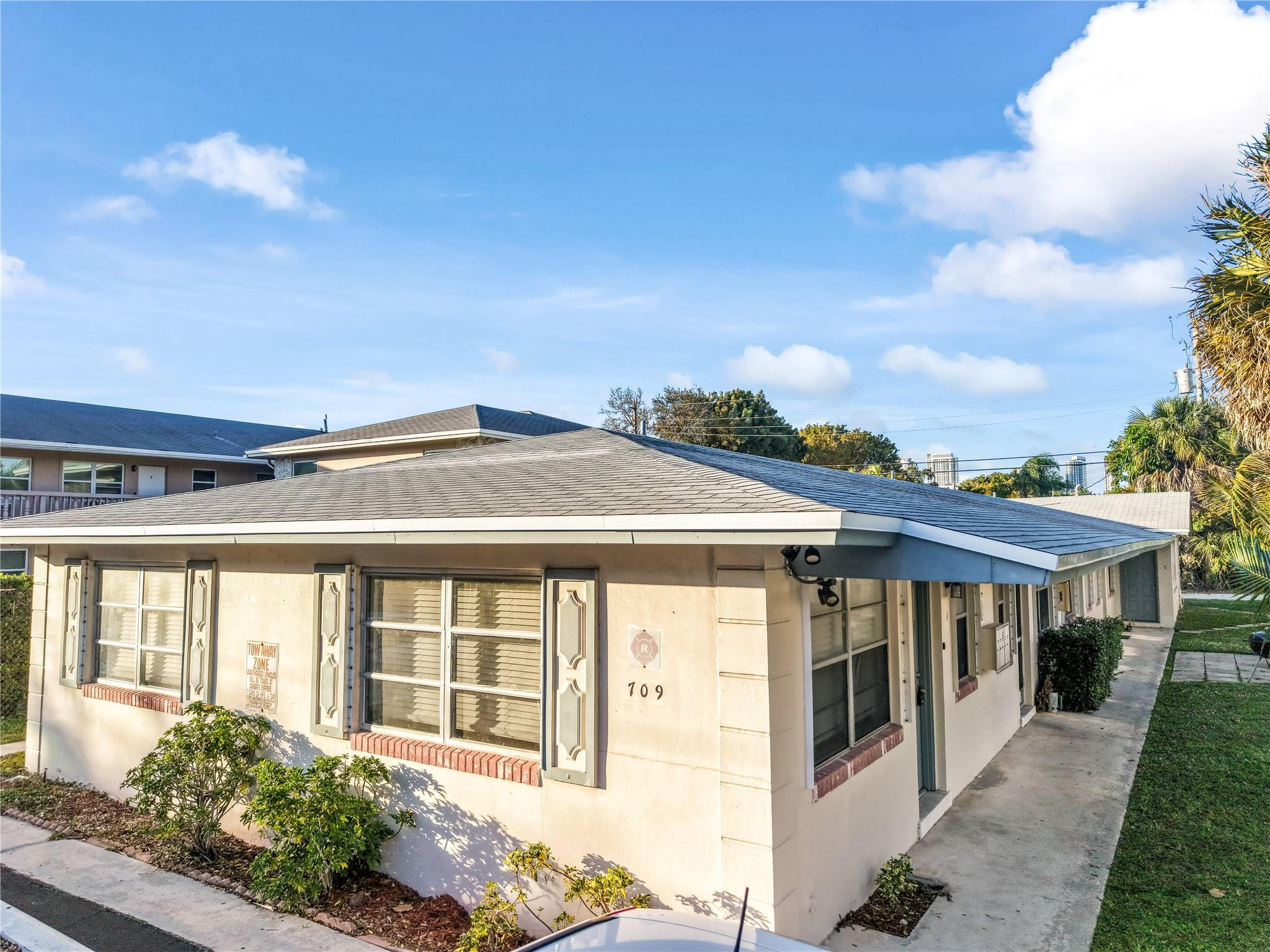 709 SE 15th #1 Fort Lauderdale, FL 33316