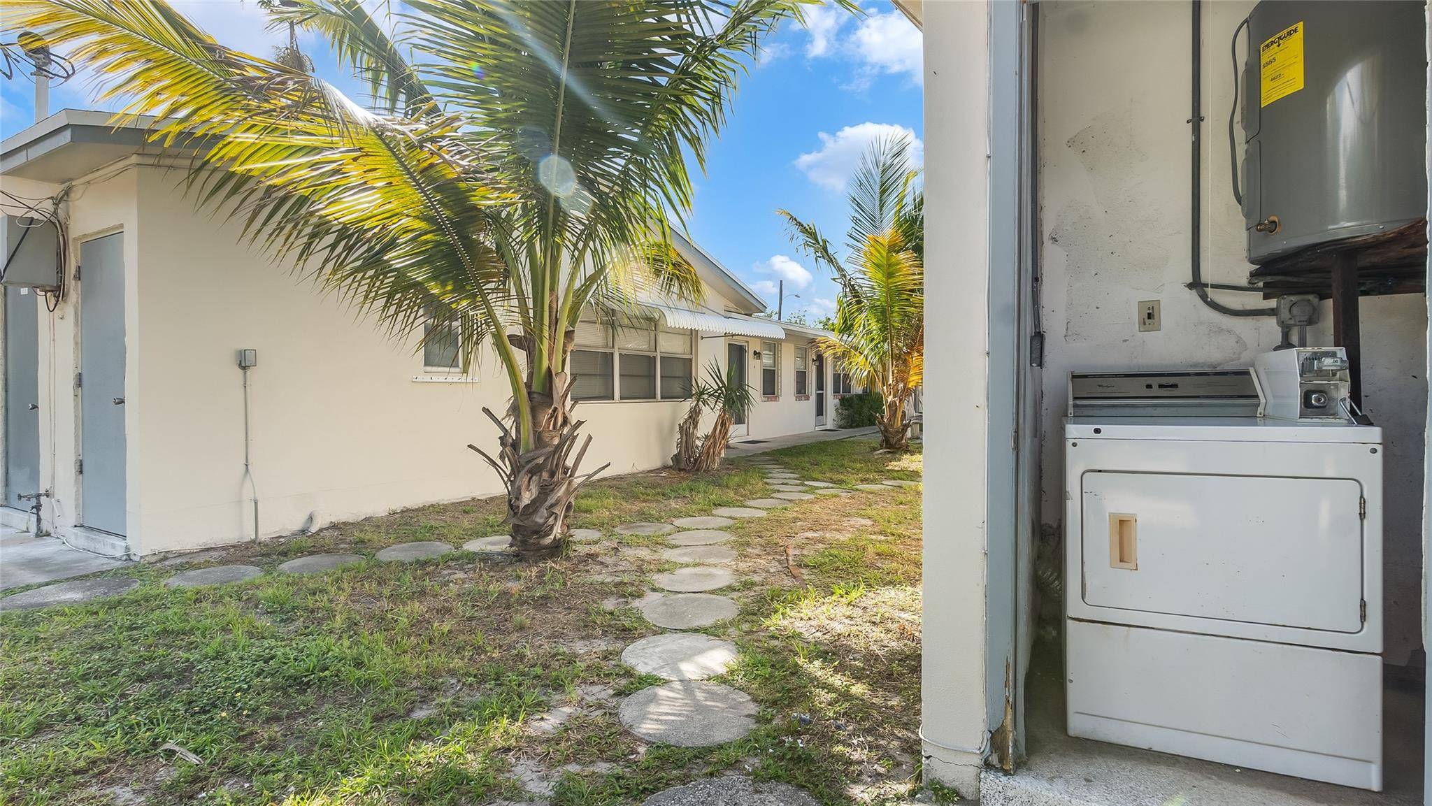 709 SE 15th #1 Fort Lauderdale, FL 33316