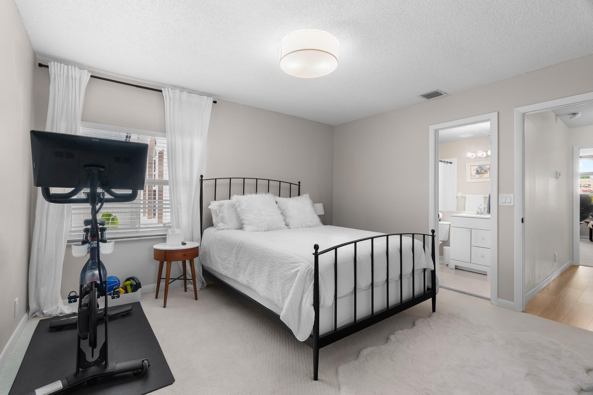 1321 Bayview #4 Fort Lauderdale, FL 33304