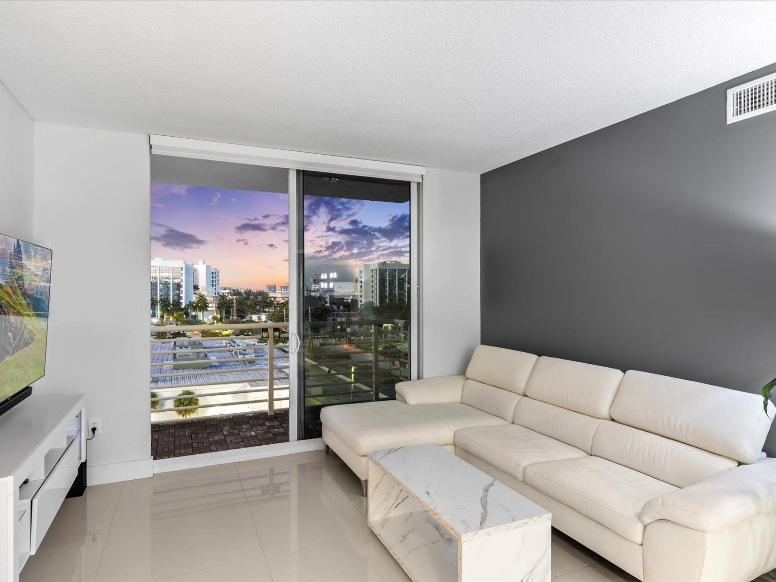 image The Venture at Aventura4