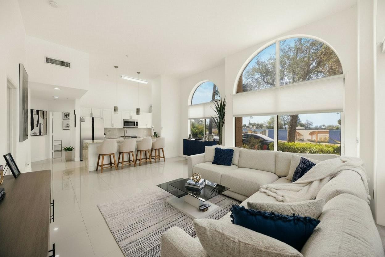 616 Clearwater Park #101