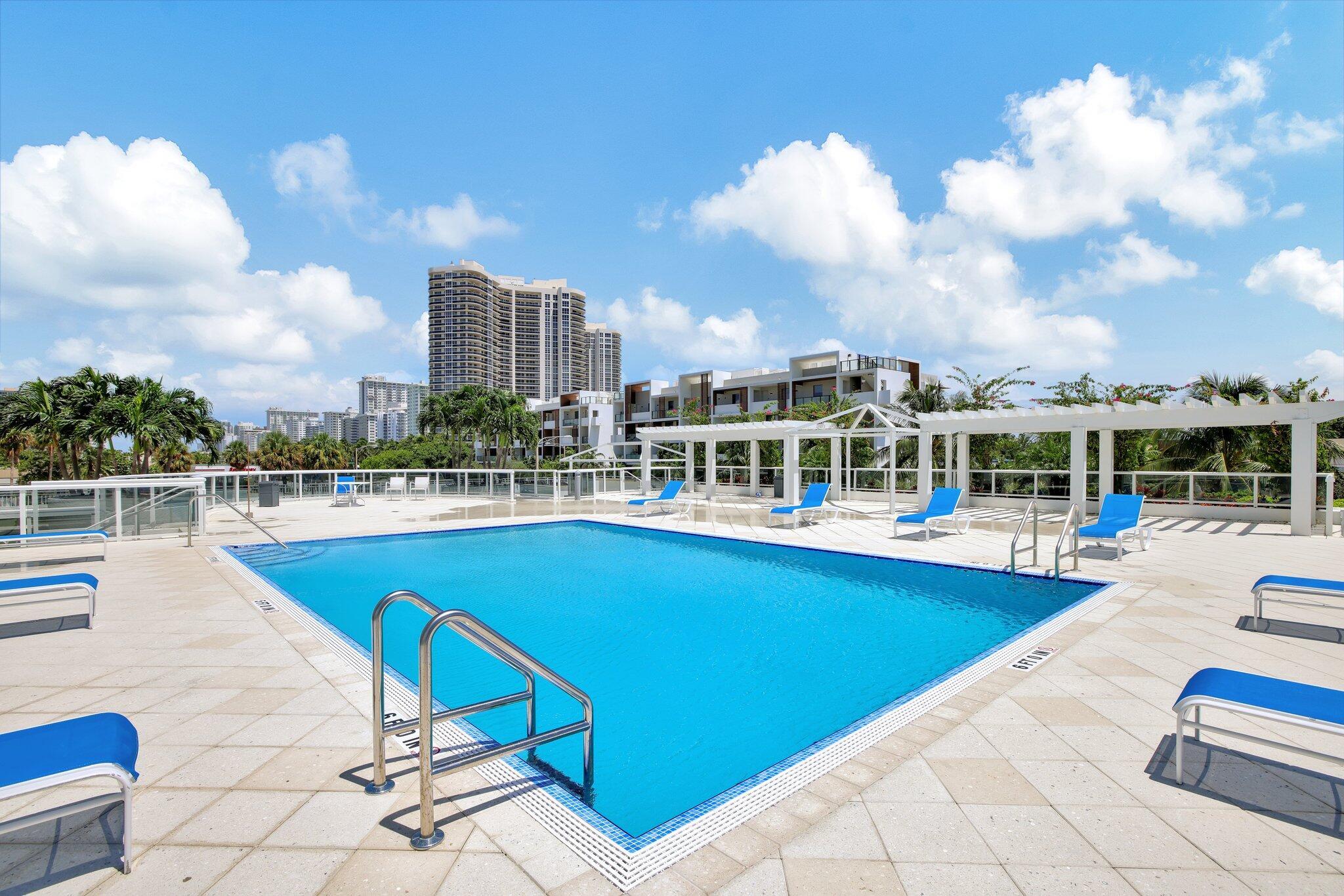 3015 N Ocean Blvd #17b,Fort Lauderdale, FL 33308