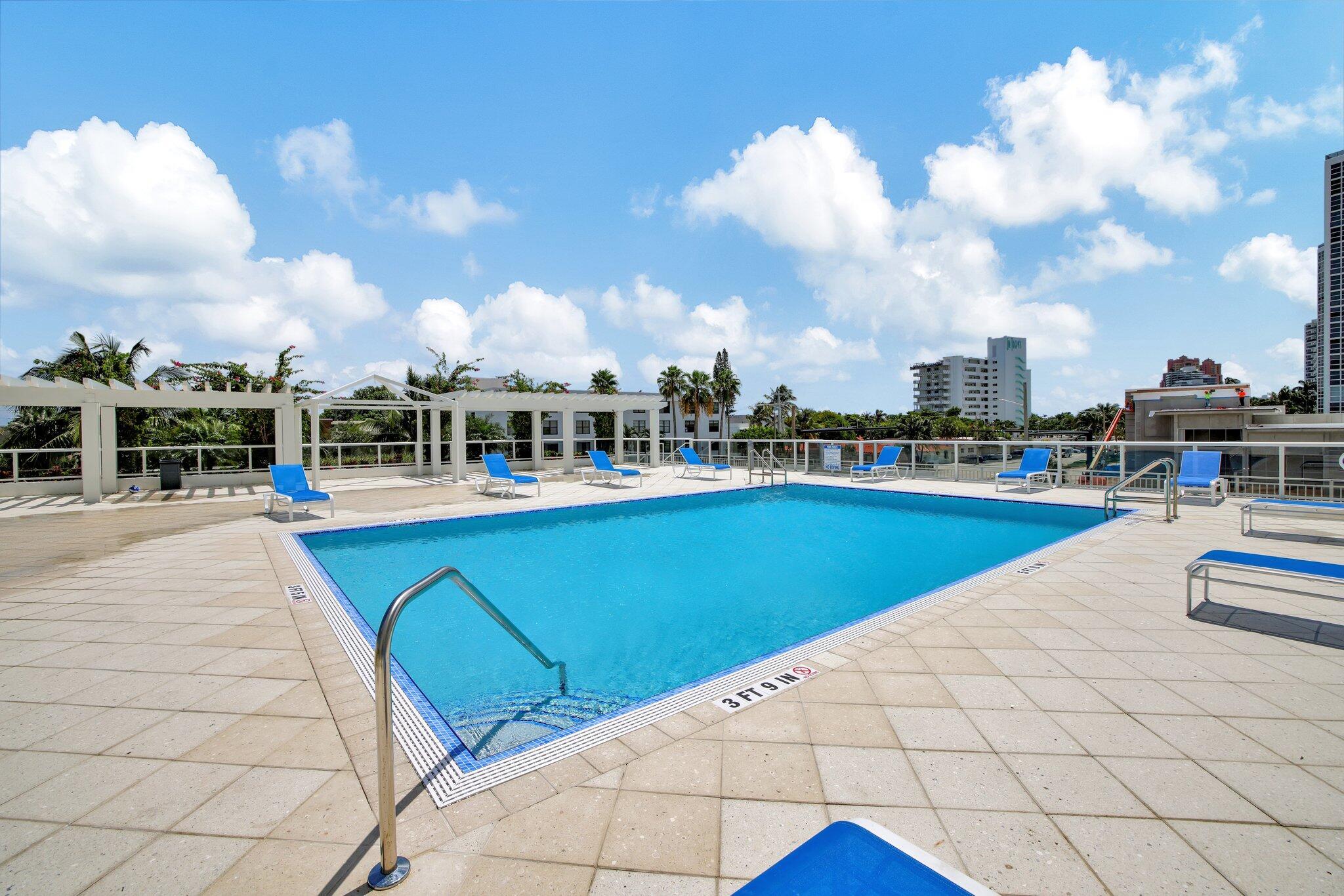 3015 N Ocean Blvd #17b,Fort Lauderdale, FL 33308