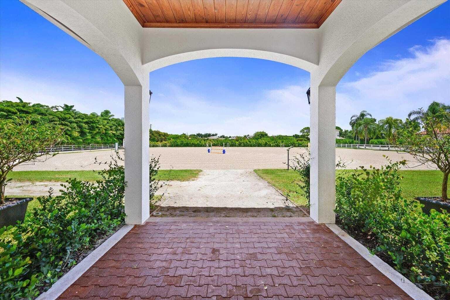 14883 Equestrian Way Wellington, FL 33414