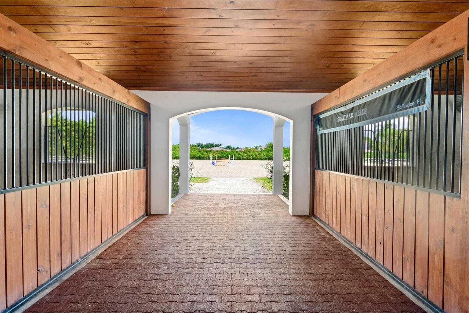 14883 Equestrian Way Wellington, FL 33414