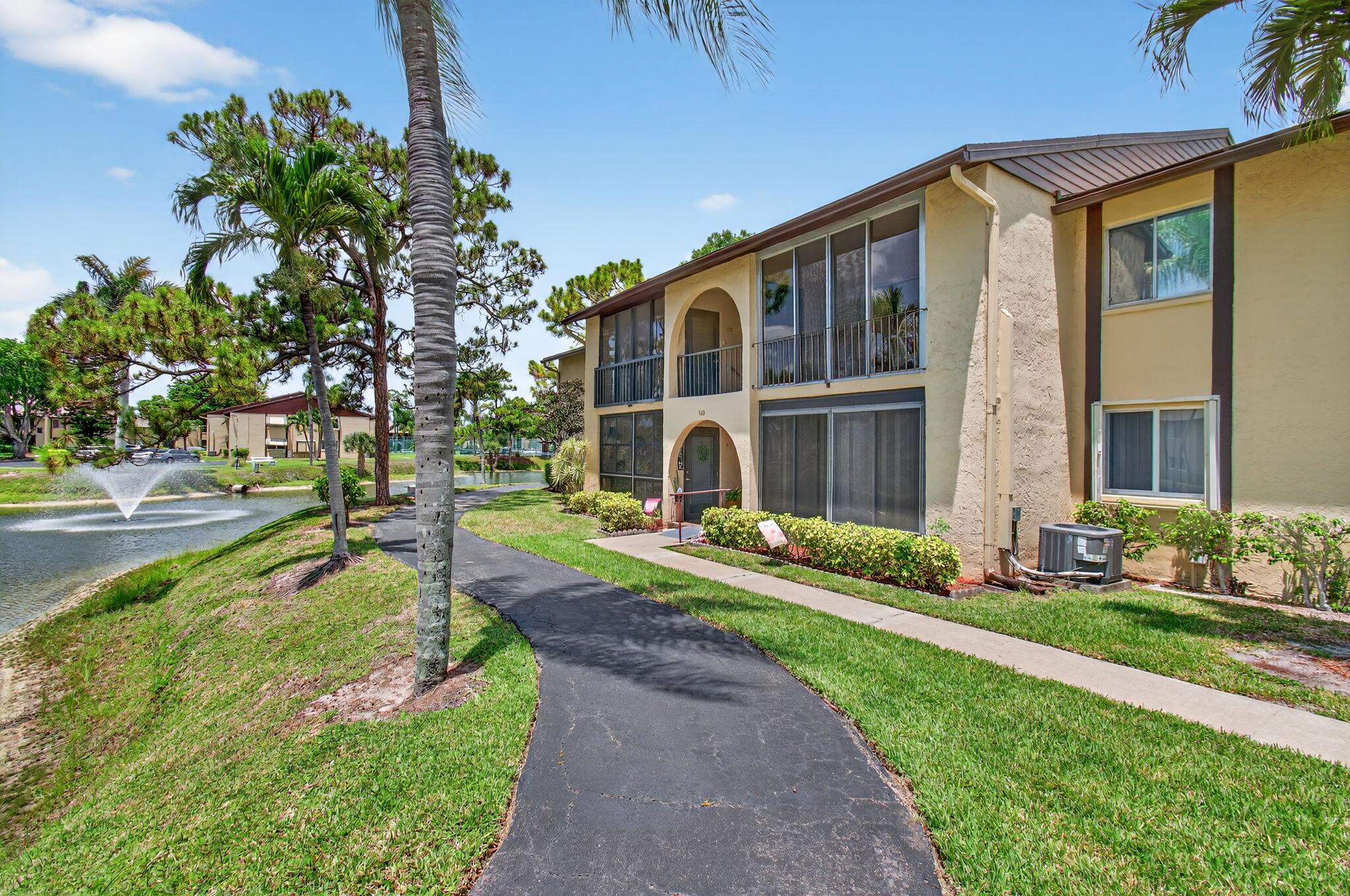 340 Pine Rdg Cir #C1