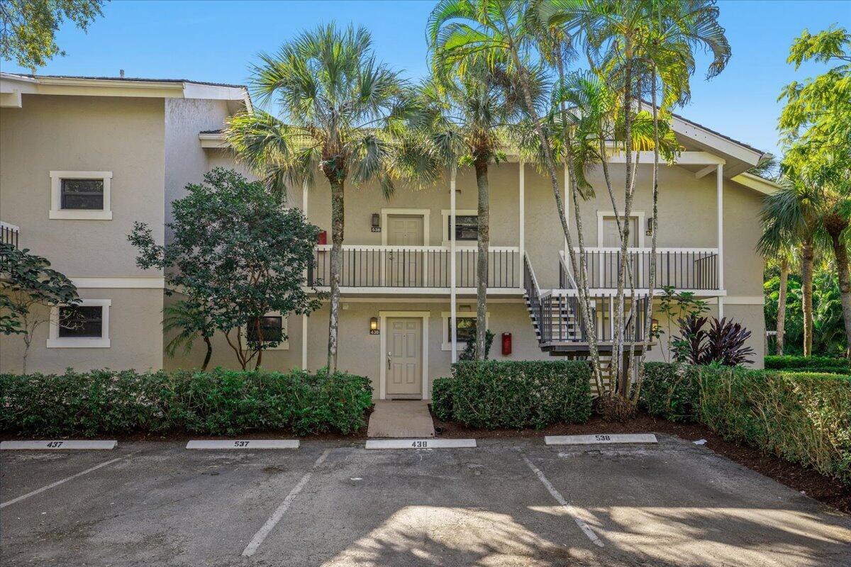 11863 Wimbledon Cir #438