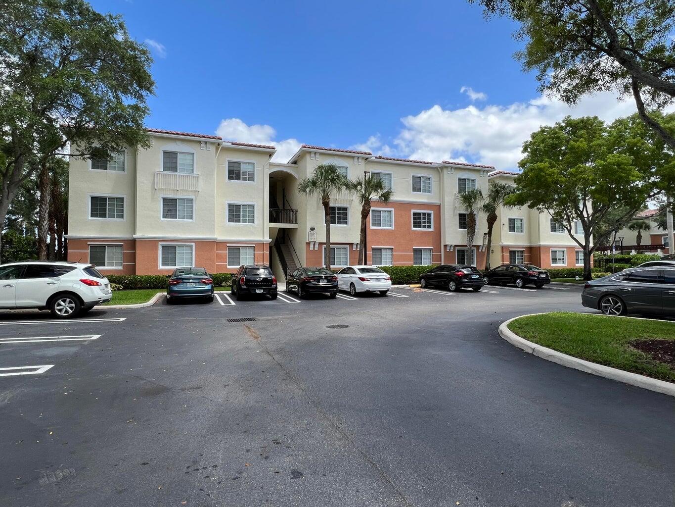 9825 Baywinds 1304th Dr #1304