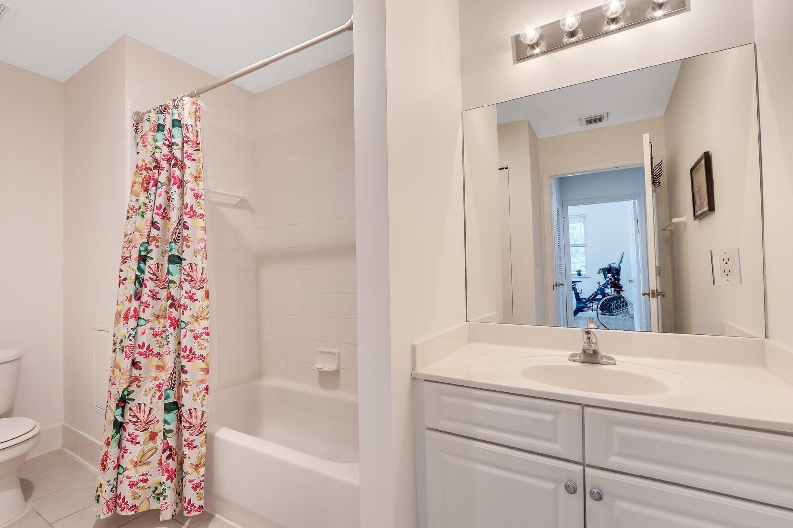 1155 Main St #216 Jupiter, FL 33458